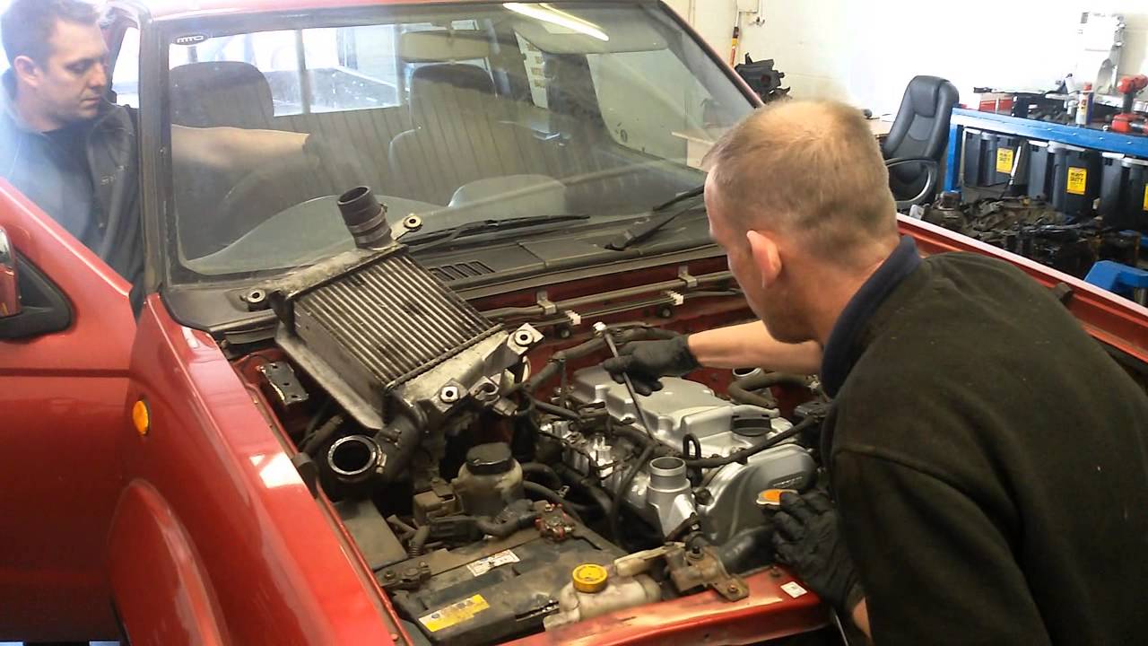 Nissan navara D22 engine bearing upgrade - YouTube