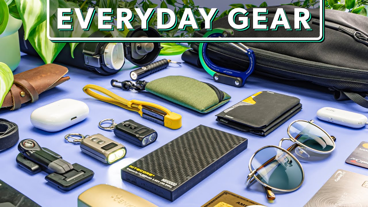 10 Everyday Carry Essentials You Should Have In Your Bag 