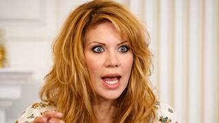 Alison Krauss Lived A Double Life For 30 Years, And No One Knew—Until Now