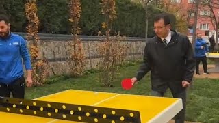 Ekrem İmamoğlundan Yağmur Altında Masa Tenisi Şov