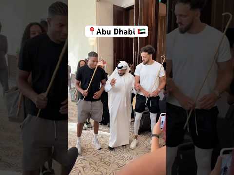 KNICK ARRIVE IN ABU DHABI 🗽 ➡️ 🇦🇪