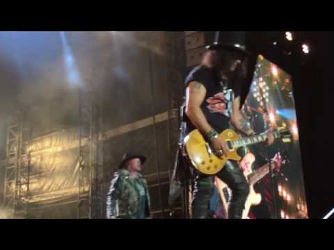 GUNS N ROSES NIGHTRAIN SLANE 2017