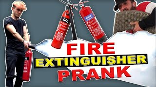 Fire extinguisher PRANK CO2 & POWDER on my HOUSEMATES