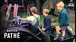 Boy's Traction Engine (1956)