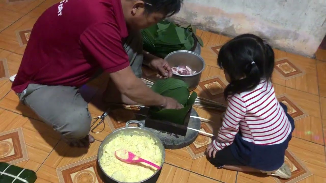 PHONG TỤC CHUYỀN THỐNG MỖi KHI TẾT ĐẾN XUÂN VỀ là… GÓI BÁNH TRƯNG NGÀY 27.Tết của gia đình em nha.!