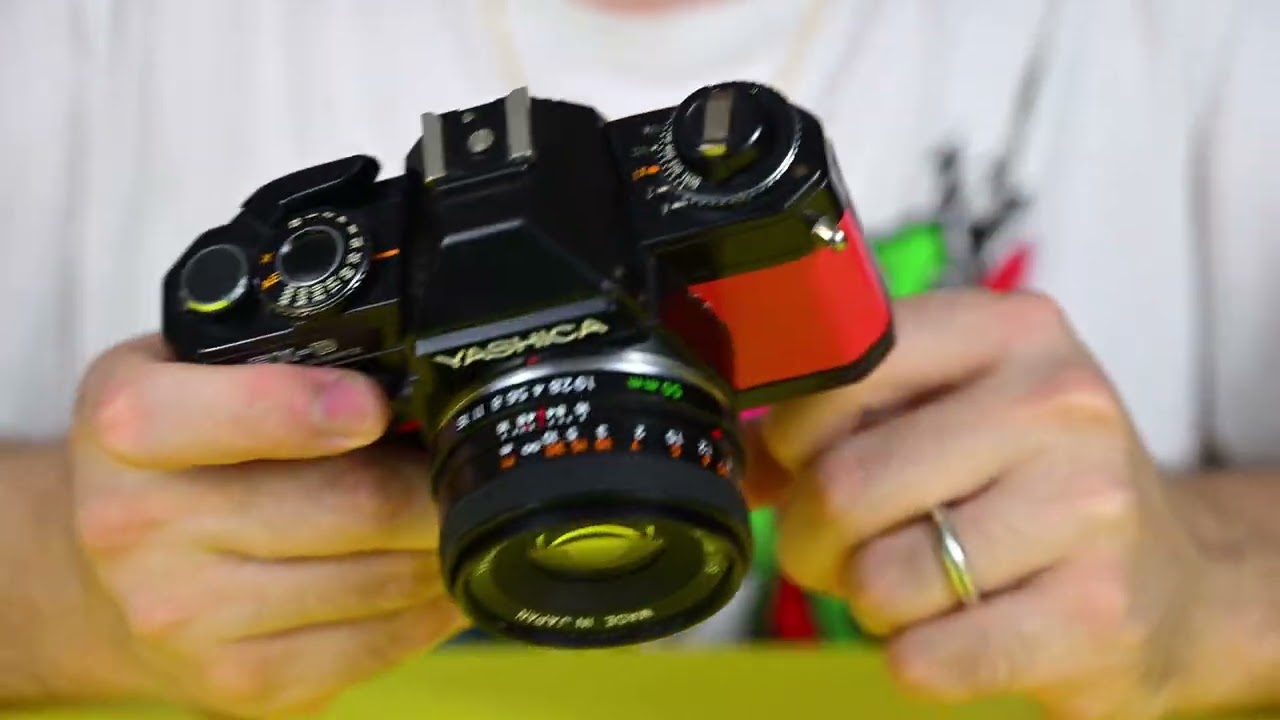 Yashica FXD Quartz Miglior fotocamera per inziare a scattare a pellicola