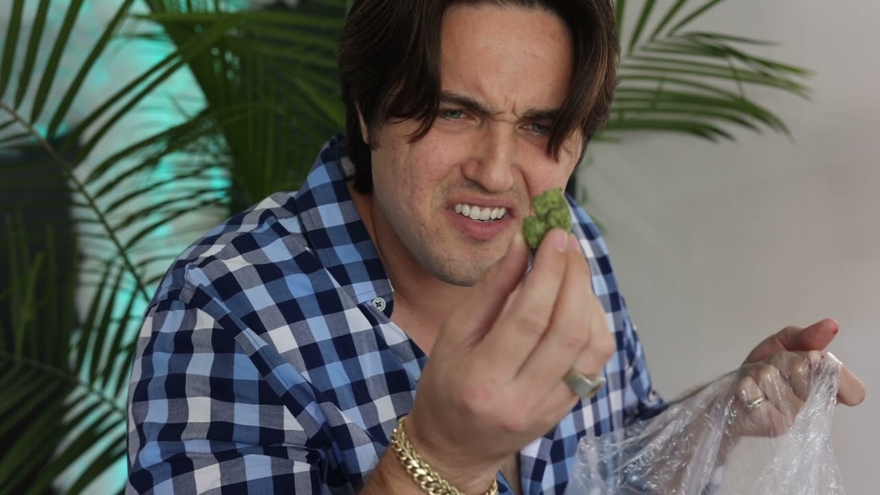 Incredible Top Shelf THCa Flower - Californias Finest in Florida - Green Runtz Delicious Hybrid