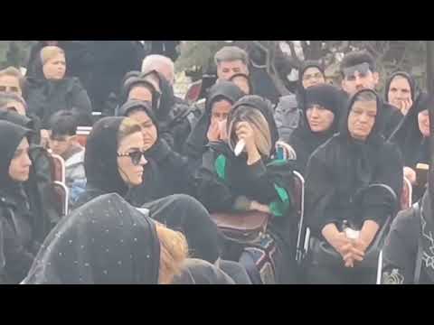 مداحی سوزناک در فراق مادر سر مزار