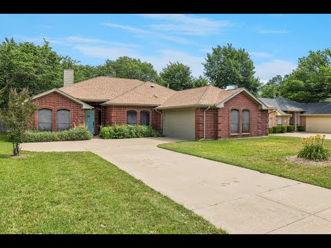 1263 Wendy Court, Kennedale, TX home video tour