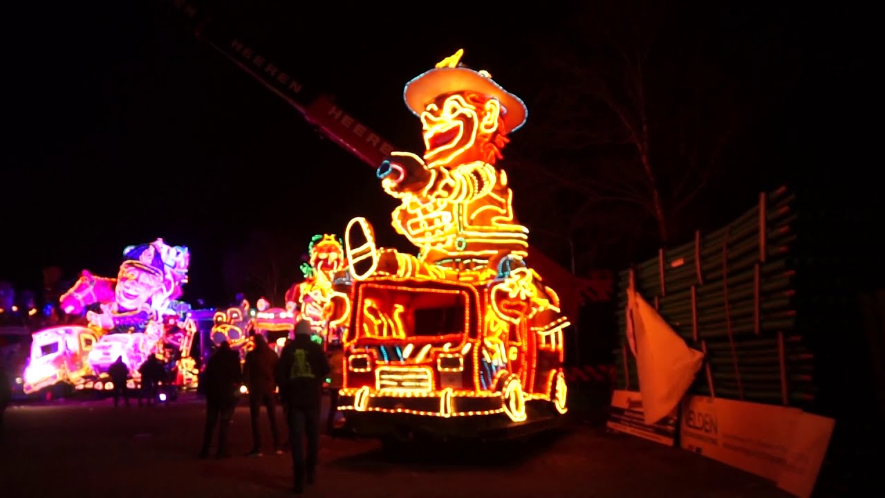verlichtte waogentjes kijke bij Koch  carnaval 2020