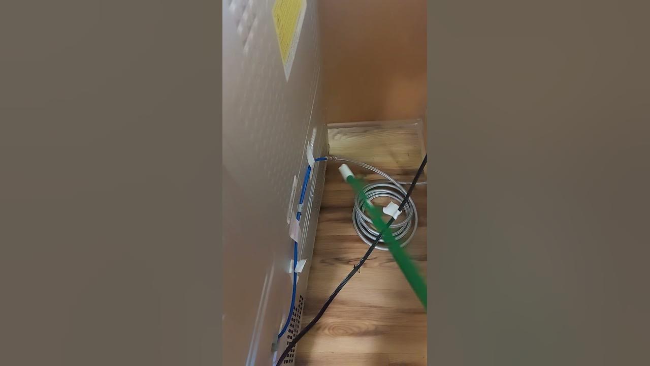Samsung refrigerator water dispenser not putting out water. YouTube