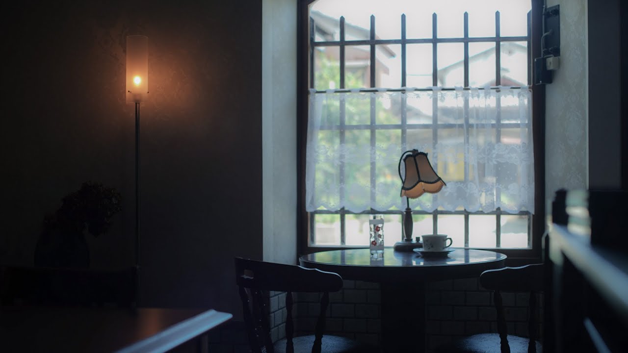 雨日和の喫茶店を眺めませんか？