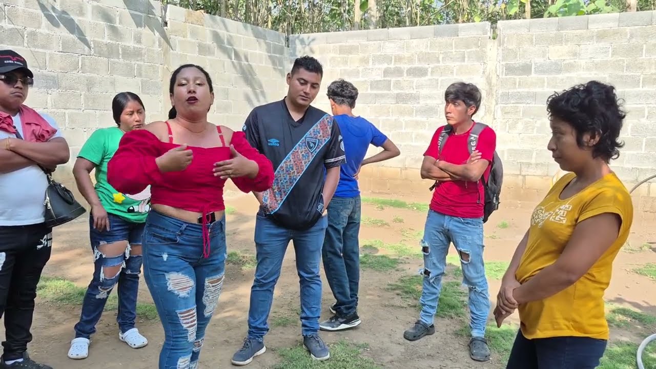 DOÑA VICKY se met10 en probl3mas por hablar de MARVIN y KARINA