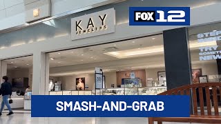 Suspects still at large after smash and grab at Washington Square Mall