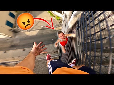 ESCAPING ANGRY MOM (Epic Parkour Chase on Rooftop)