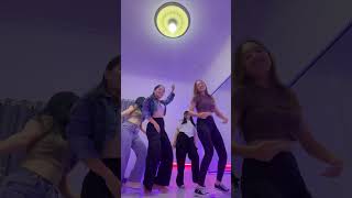 tik tok dance viral challenge #dancevideo #tiktokvideo #shorts #viralvideo #youtubeshorts #short