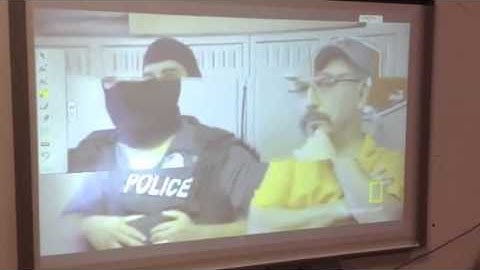 NEC NP-P350W Playing Video