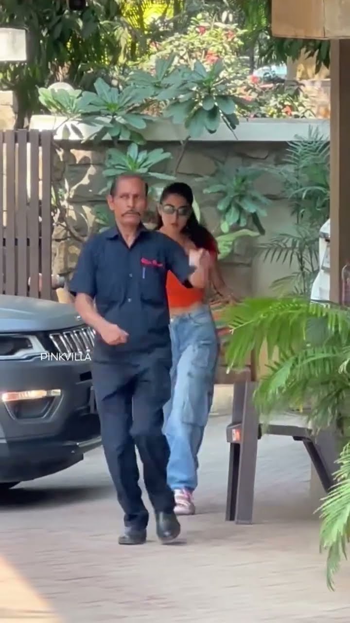 Sara Ali Khan Visits Dad Saif Ali Khan at His Home ❤️ #shorts #trending