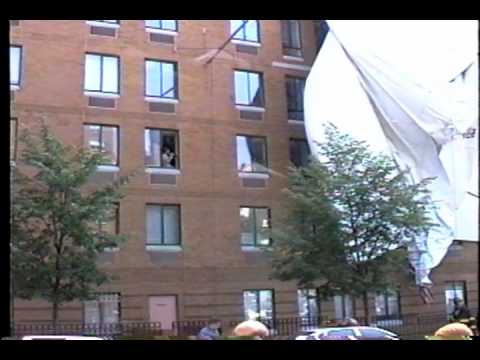 STATter911.com: 1993 Big Foot Pizza blimp crash in Manhattan