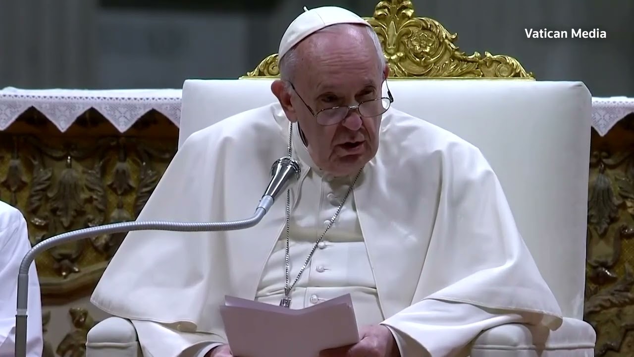 Pope condemns Ukraine war at Easter vigil service