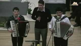 Video thumbnail of "Beni Cibu, Filip Haprean şi Dani Mihenţ -  Mulţumim Domnului - www.predic.ro"