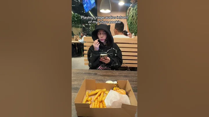 Playing cringe audio infront of my crush #wusworld @elsarca