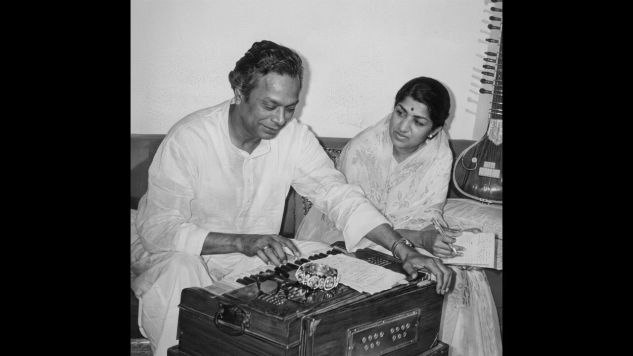 Lata Mangeshkar - Amar 1954 - 'na milta gham'