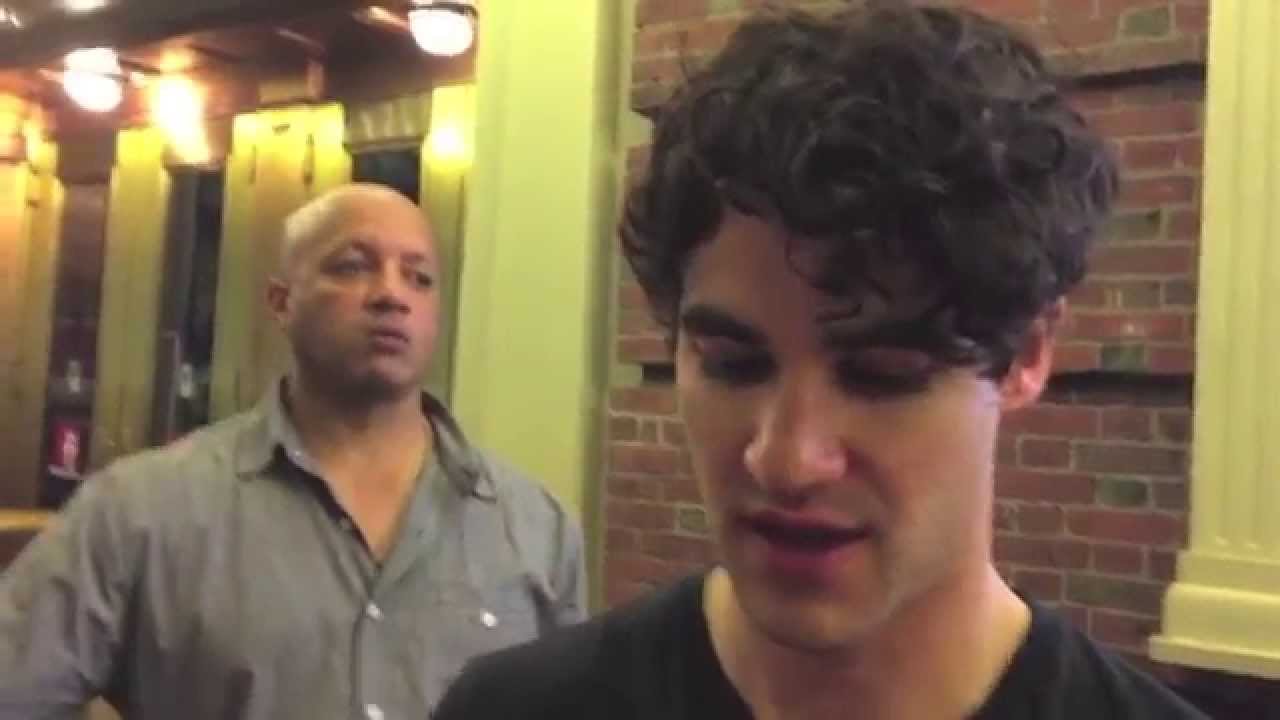 Darren Criss Says Hello to the Edgertones