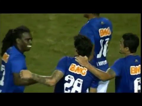 Gol do meio campo | Ricardo Goulart Cruzeiro 2x0 Chivas-MEX