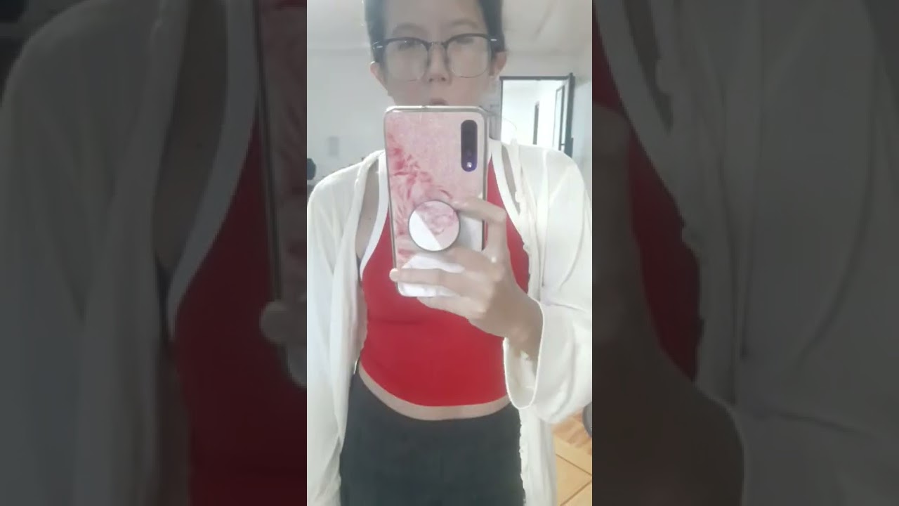 Guarda With Glasses vs Without Glasses su YouTube Guarda With Glasses vs Without Glasses su YouTube
