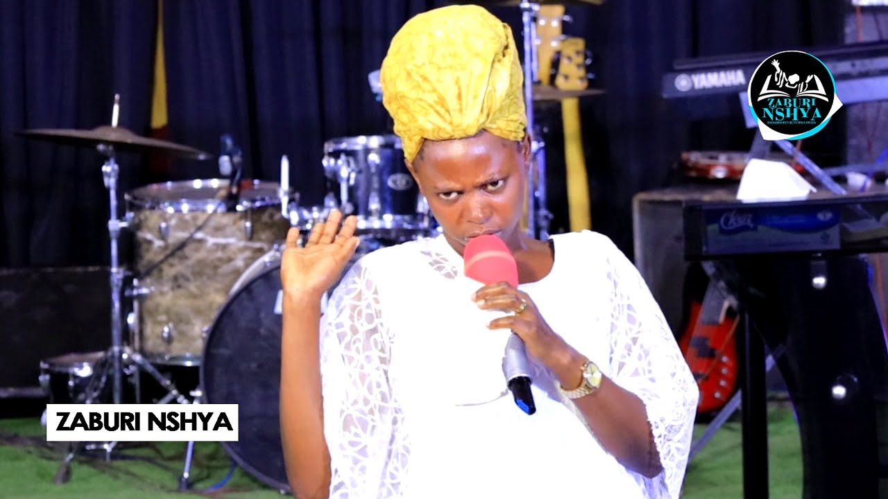 CLAUDETTE Mwakunze😍 Reka Mbamenere ibanga👌GUKIRANUKA ni BANK y'Abakristo ibateganyiriza Ejo Hazaza❤️