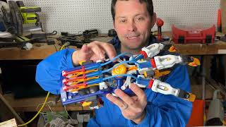 Thames & Kosmos Mega Cyborg Hand STEM Experiment Kit | Build Your Own GIANT Hydraulic Hand!