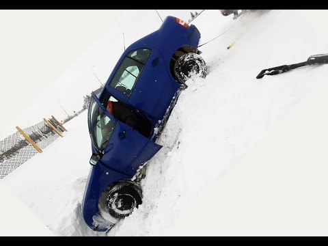 Wideo: Czego mogę użyć do oczyszczenia samochodu ze śniegu?