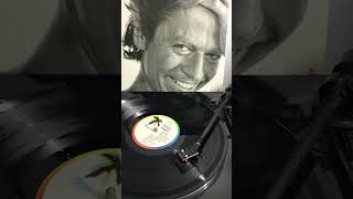Robert Palmer - Addicted to Love (1985)