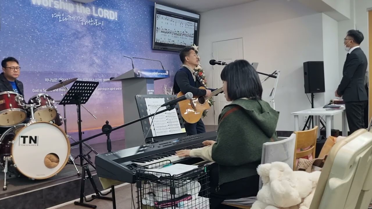 찬양하세, 갈 길을 밝히 보이시니, 우리주 하나님은 위대하며,빛과소금의교회 
