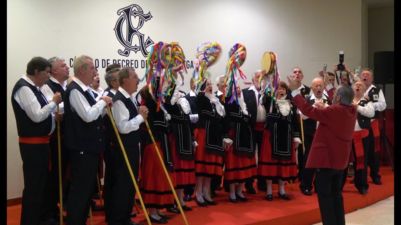 Entrega Insignia de ORO del Circulo de Recreo de Tvga. Coro Ronda Garcilaso y a D. LORENZO MORANTE