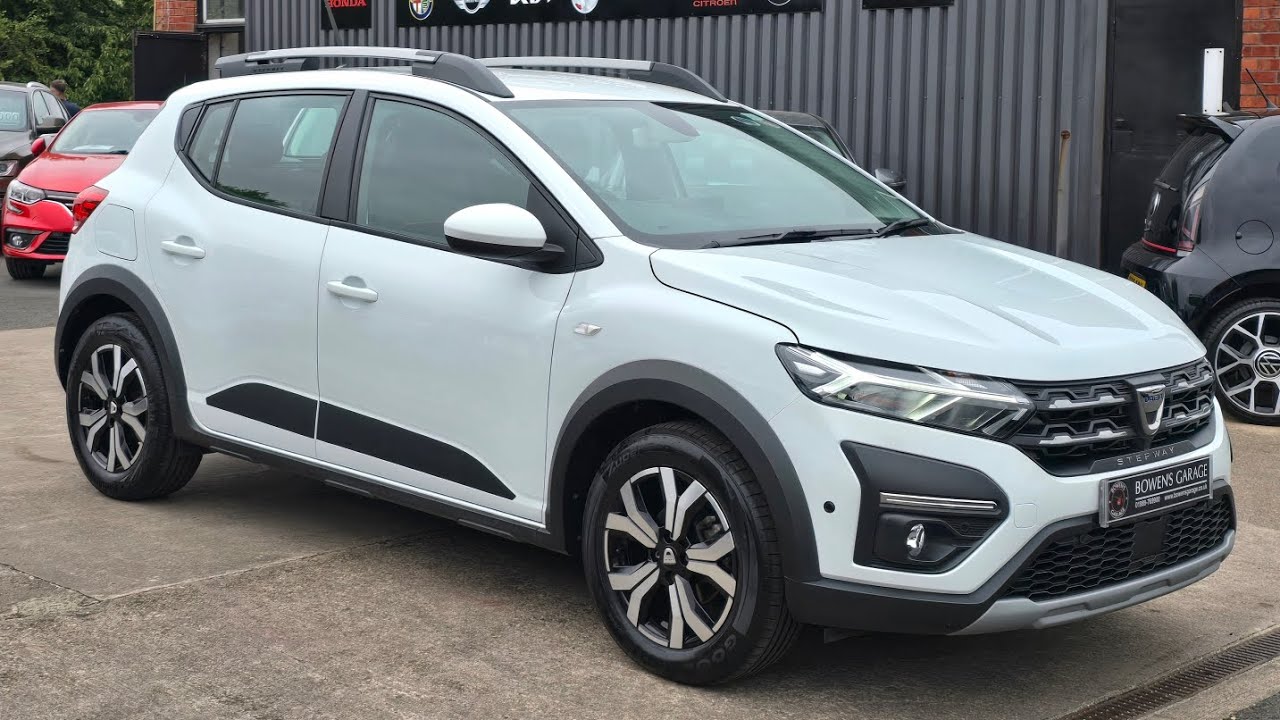 2022 (72) Dacia Sandero Stepway Prestige 1.0 TCE 5Dr in Glacier White. 26k Miles. FSH. S/NAV £11,000
