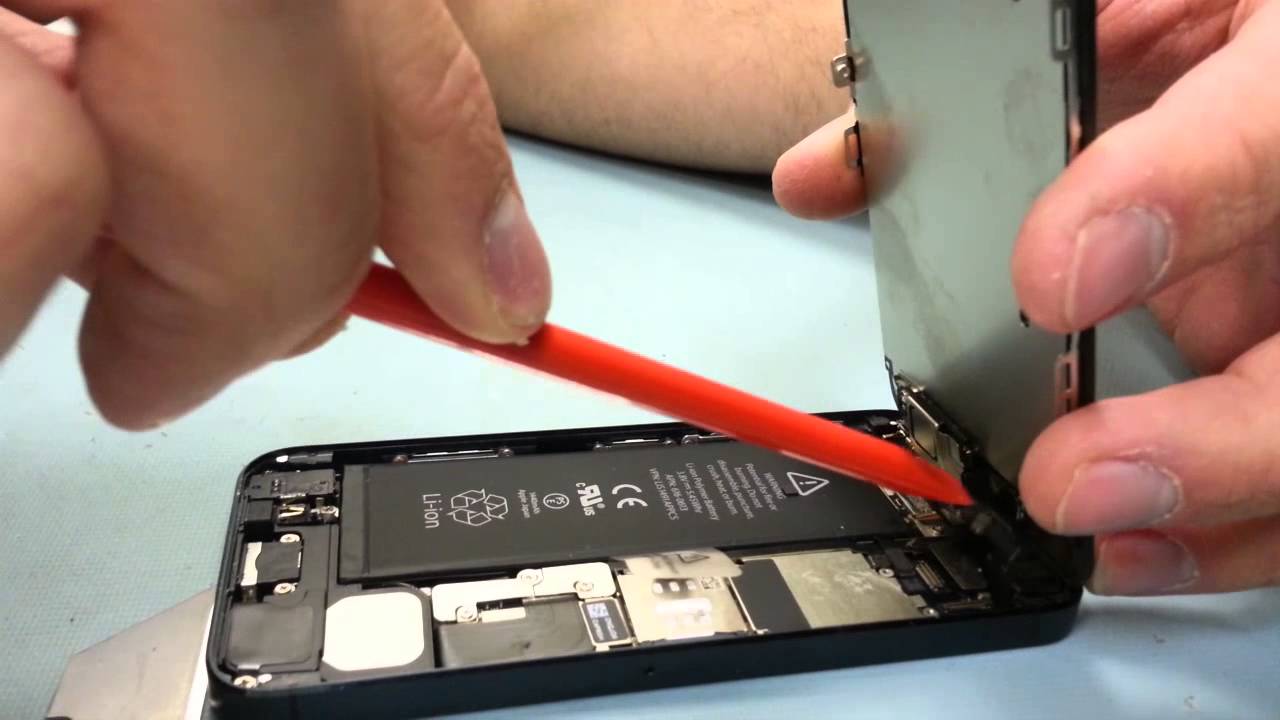 iPhone 5 Screen Repair done In 3 Minutes - YouTube