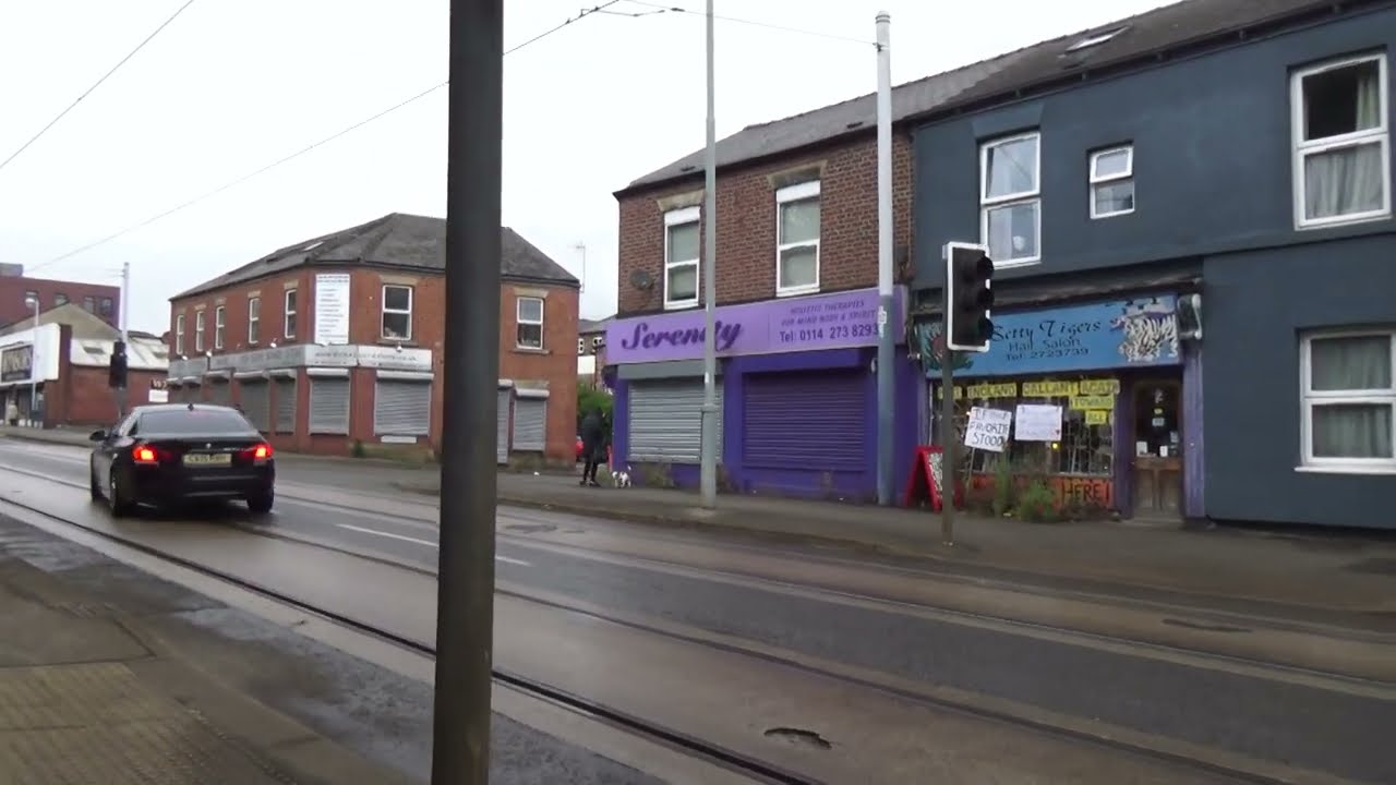 Once thriving Sheffield infirmary Rd and Langsett Rd shopping centre looking like a ghost town.