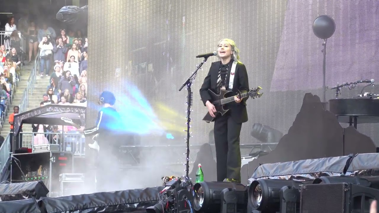 Phoebe Bridgers - Garden Song, at Gillette Stadium on 5/19/2023