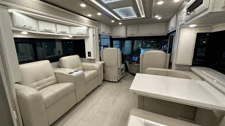 2023 New Aire Bath and a Half! by Steinbring Motorcoach 972 views 1 year ago 2 minutes, 48 seconds