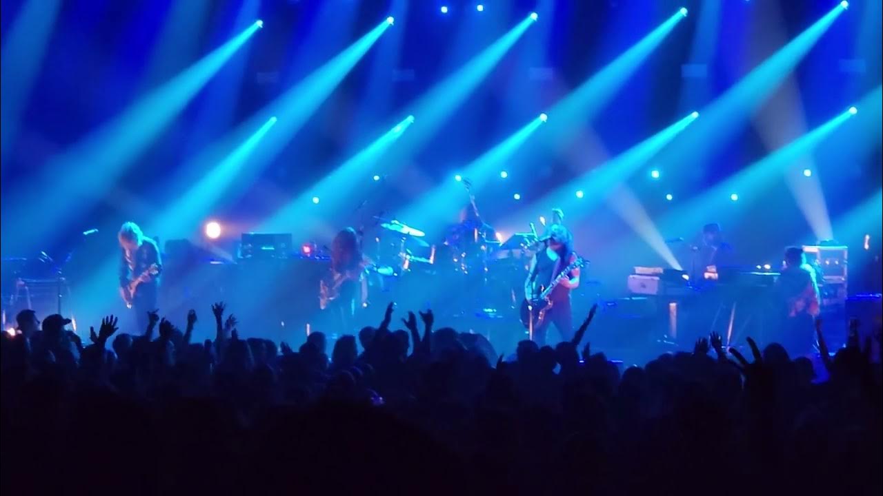 I go to the theatre yesterday