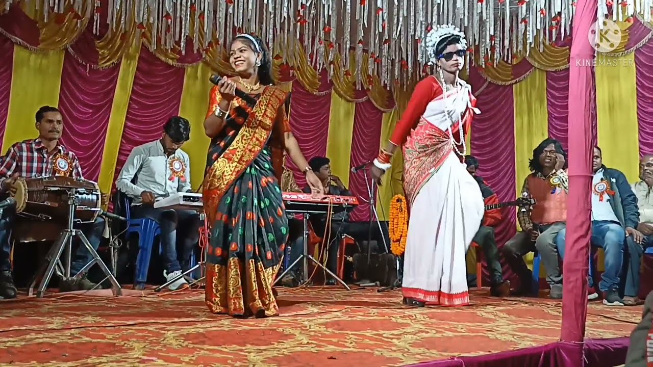 Singar Binita Oraon //सिंगर बिनीता उरांव//काल्हेपाठ में धूम मचाते हुवे। एक बार जरूर देखें 2021