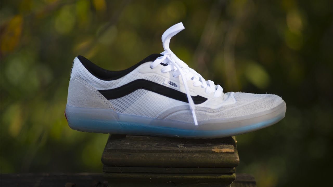 A closer look at the AVE PRO from VANS - YouTube