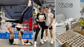 : VLOG             