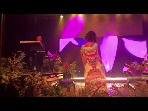 Jhené Aiko performs