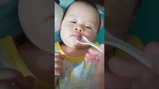 omar makan bubur olahan dapur omar