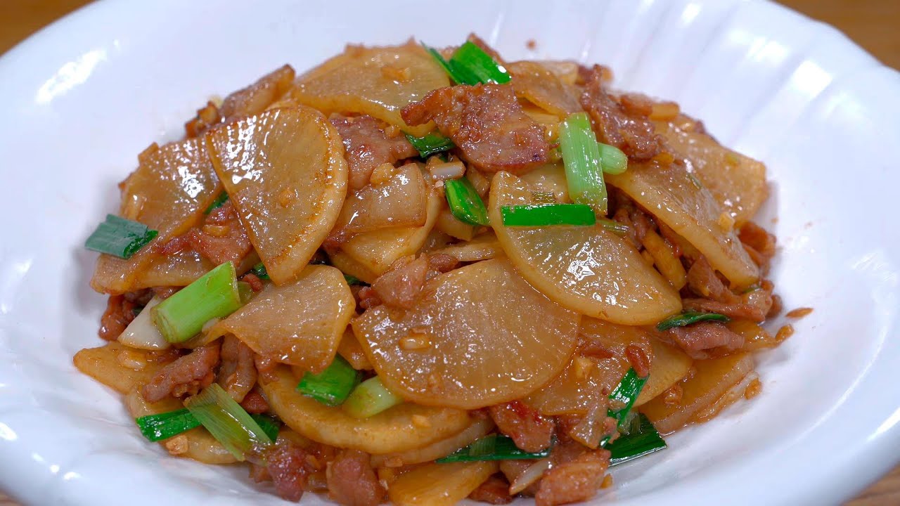 炒萝卜切忌不要直接下锅炒，教你一招，酱香浓郁，脆嫩爽口，好吃下饭又解馋，上桌秒光盘#like #cooking #delicious