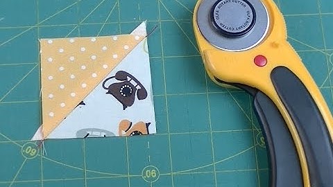 Making 1/2 Square Triangles Using 1 Inch Formula (#4 of 8 videos)