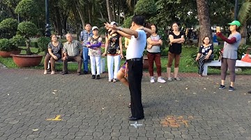 Valse căn bản-CLB Khiêu vũ Nhịp sống vui